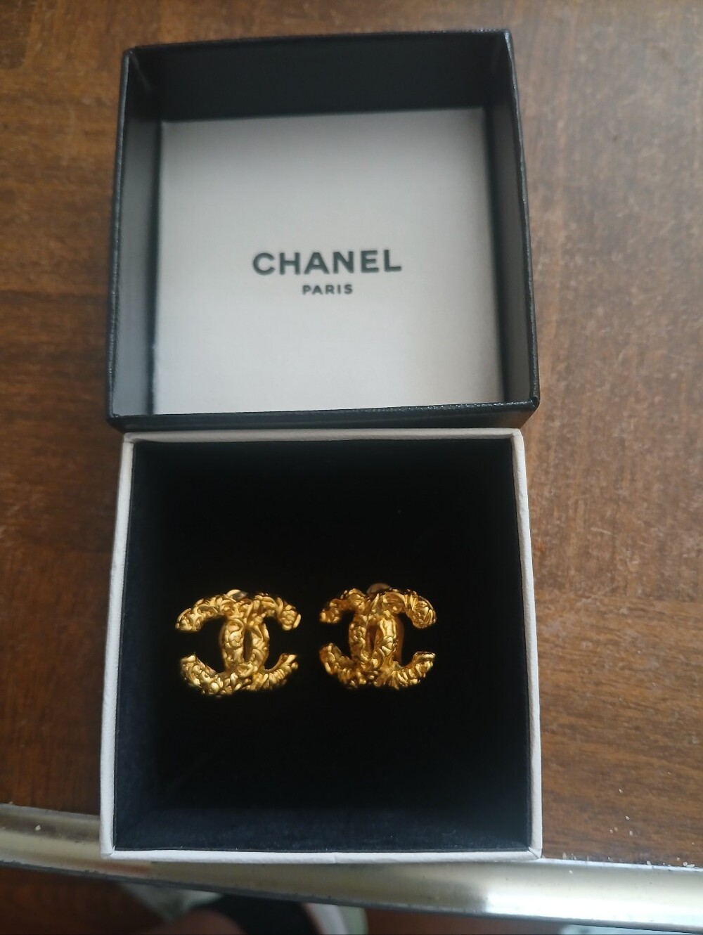CHANEL Gold Interlocking CC Hair Clips